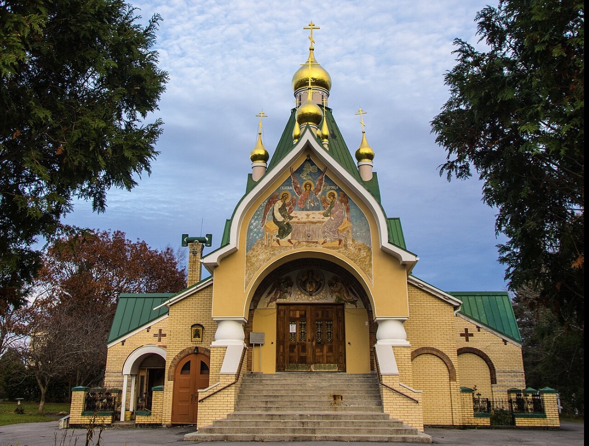 TShepstone's tweet photo. North Country New York Russian Orthodox Seminary Besieged by Empire State Plans to Surround It With Industrial Wind Turbines!
https://t.co/QOhGf3gr5C
#Jordanville #ORES #NewYork #WindTurbines #EnergySprawl #HolyTrinityMonastery #Seminary https://t.co/kNR58Grezz