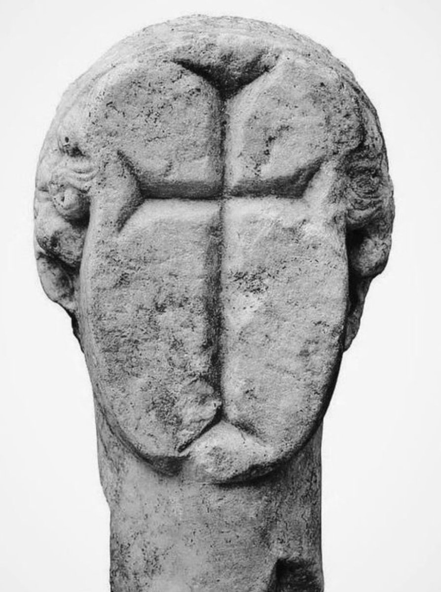 hardflics's tweet photo. Defaced pagan god https://t.co/ECpi0Q6QjQ