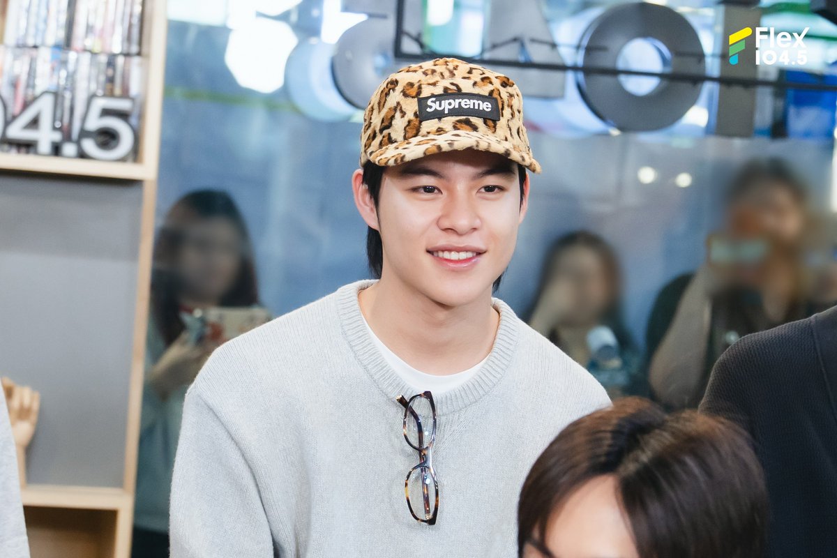 Flex_Connect's tweet photo. 📌ดูรายการ Flex Talk ย้อนหลังได้ทาง YouTube : FlexConnect
https://t.co/NfFubj76At

@BUS_SONRAY @sonraymusic 
.
#Flex1045xBUS_รักมักยาก #BUS_รักมักยาก
#BUSbecauseofyouishine #SONRAYMUSIC
#FlexTalk #FlexConnect #Flex1045 https://t.co/htZkf57wFb
