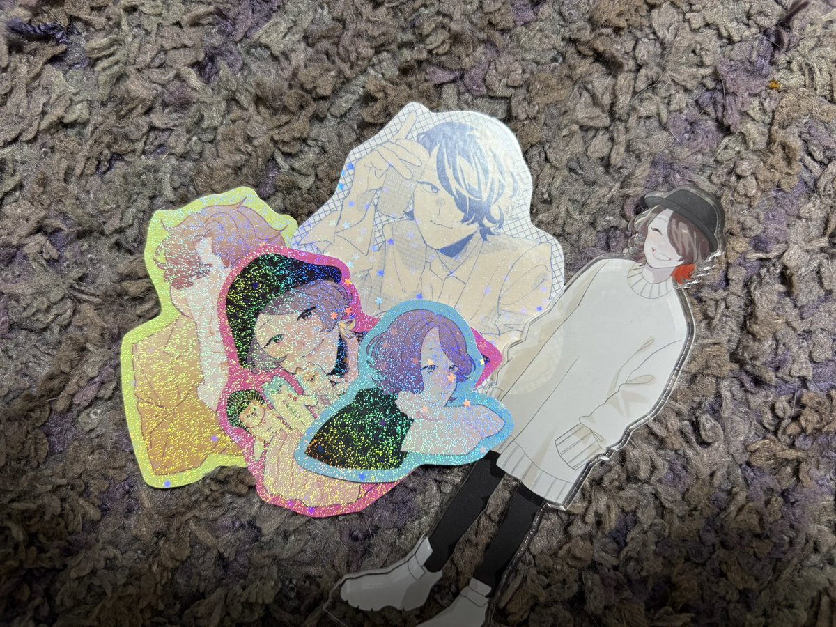 Shiseiyade's tweet photo. 白湯さん（@dro__0 ）に頂いたステッカーとアクスタかわよくて最高です🥰🥰🥰 https://t.co/NmEr5ufW4y