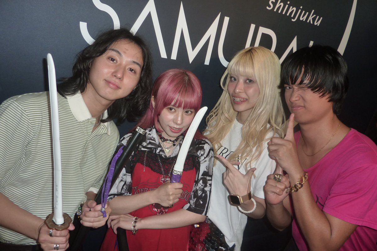 The_Marbles__'s tweet photo. 2026.8.06
『侍　CINEMA CLAB』@新宿SAMURAI

Setlist
1. ブリュレ
2. Free and wild
3. Pink Passion
4.ドーナツ理論
5. 禁断果実

新宿SAMURAIありがとうございました➰❤️‍🔥 https://t.co/Nk2OFe4sdy