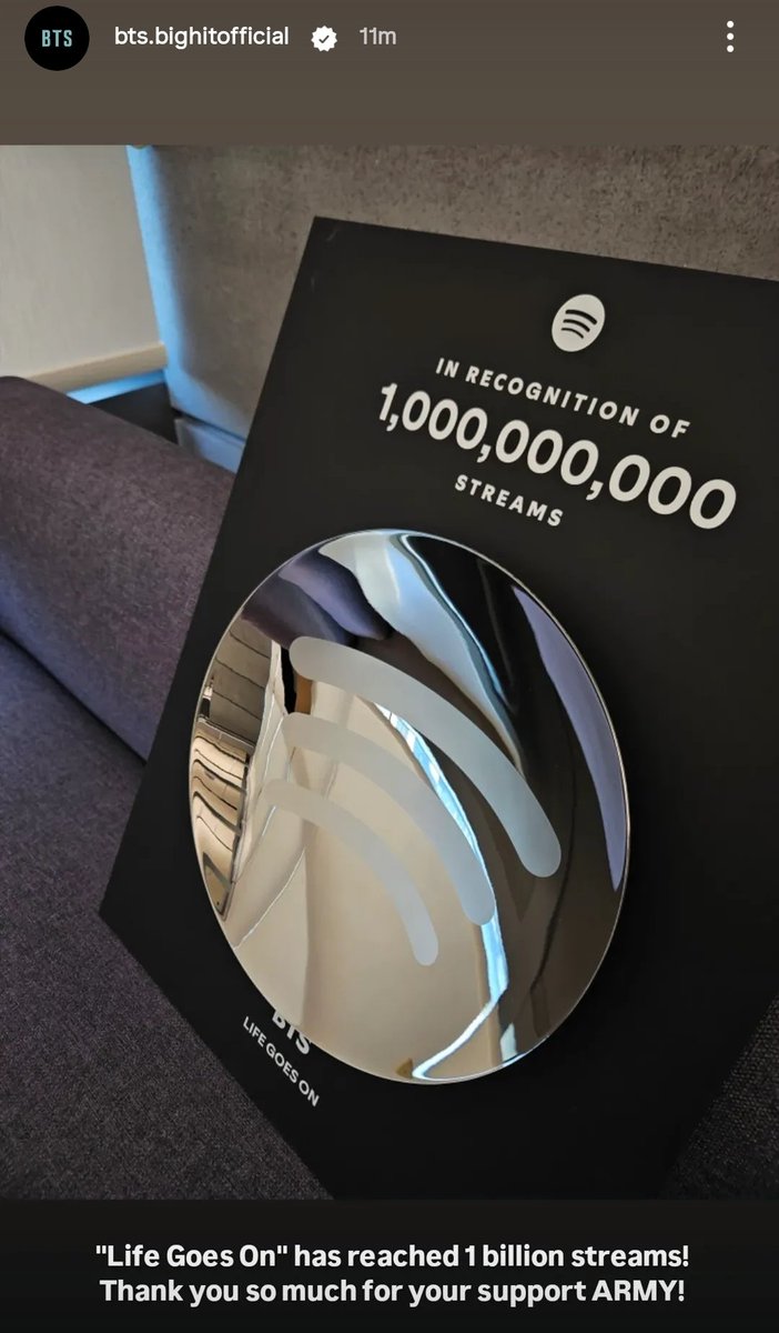 cestlavie9090's tweet photo. "Life Goes On" has reached 1 billion streams! Thank you so much for your support ARMY! https://t.co/8bwHO0eBCy