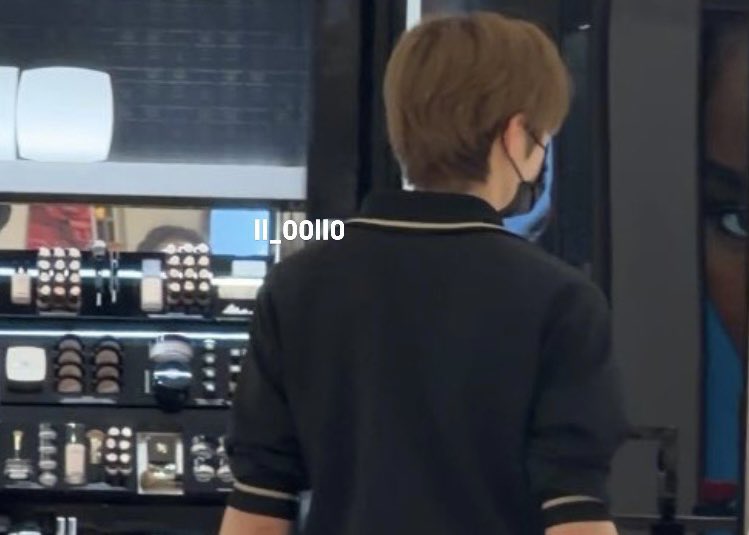 sanghteon's tweet photo. someone encountered sanghyeon! 🥺🤍

op’s friend asked if he was sanghyeon from alpha drive one but since he couldn’t speak at the moment, his mom answered it on his behalf, then sanghyeon nod and smiled and even bowed 90 degrees to op… my kind baby https://t.co/bCe7MYRf6y