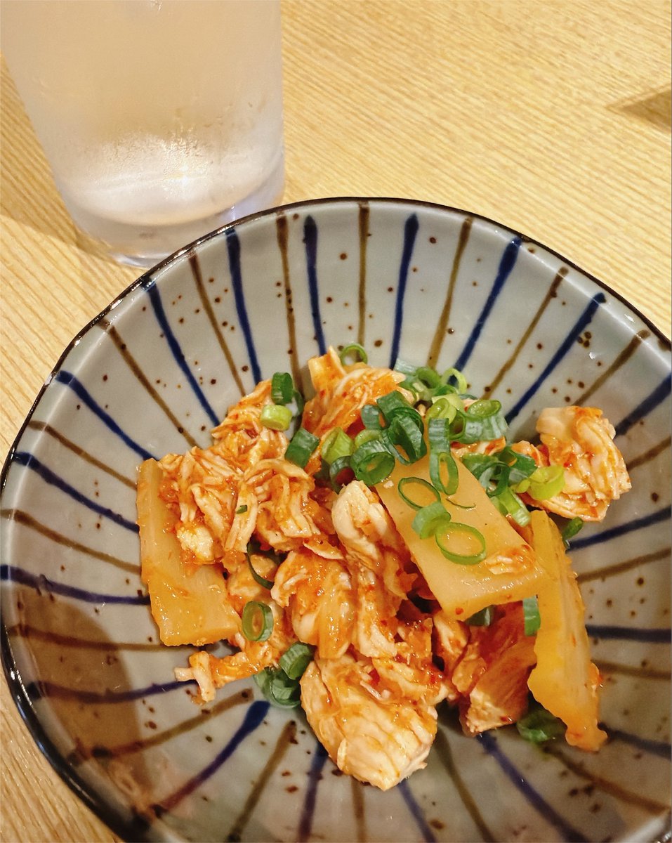 honanyoMo's tweet photo. いろいろと安心したので今日も美味しぃご飯とお酒(*´ч`*) https://t.co/ym3Jrd0Z6j