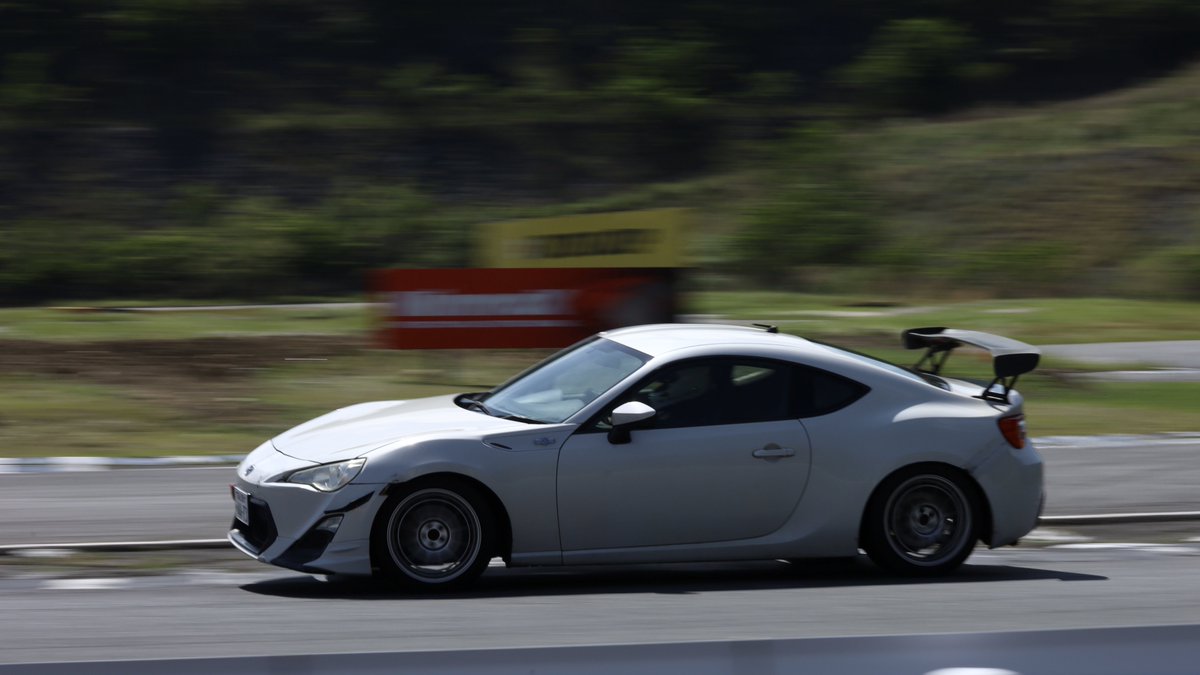 littlebusters86's tweet photo. #86の日 

なんか成り行きで引き継いだ車だけど
歴代の中で1番腕とセッティング次第で性能を上げていけることがわかった車

伸びしろが多くてまだまだ楽しめそう https://t.co/IOIqSGNTyE