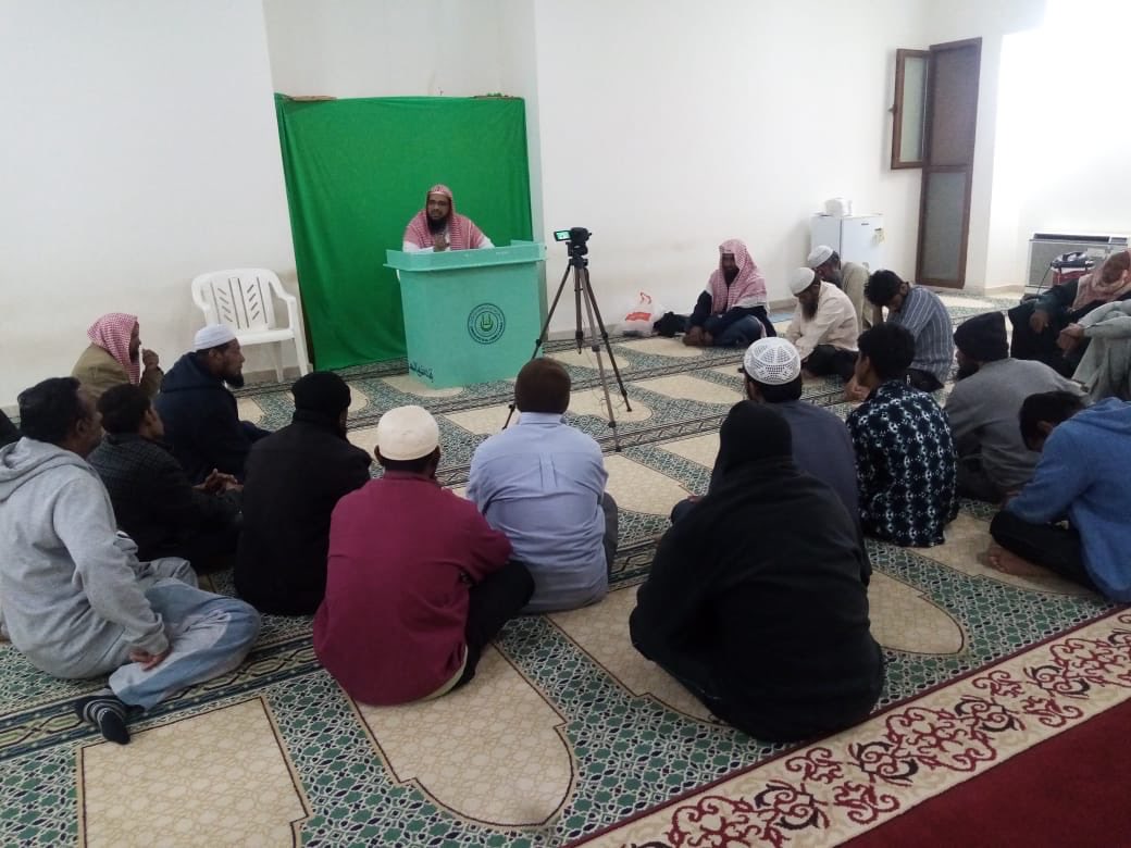 DawaMajmah's tweet photo. #دعوة_المجمعة

أقامت جمع��ة الدعوة والإرشاد وتوعية الجاليات بالمجمعة درسًا علميًا للجالية البنغالية بعنوان «فضل قضاء حوائج الناس»، وذلك ضمن برامجها العلمية الهادفة إلى نشر العلم الشرعي وتعزيز القيم الإسلامية، وقد استفاد من الدرس 20 مستفيدًا. https://t.co/5E7gORHOcI