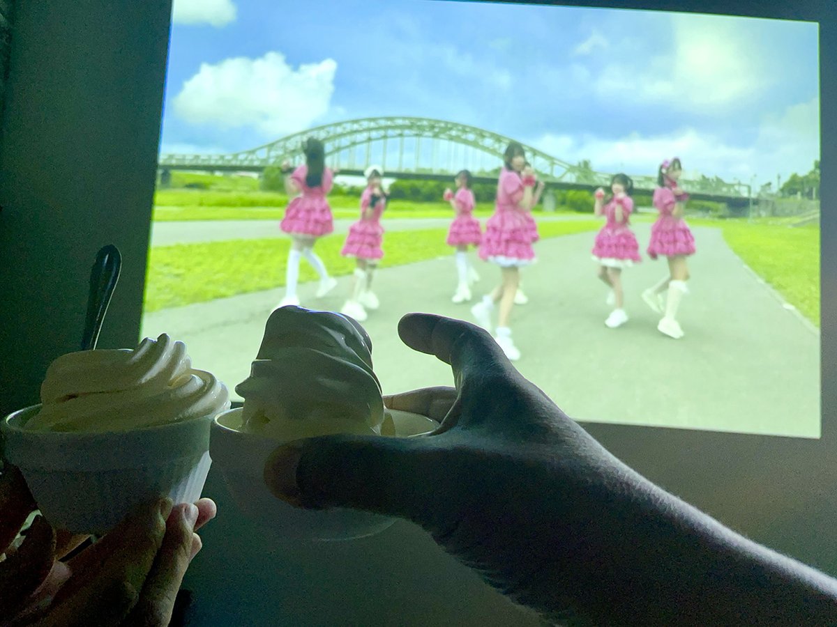 samoweb_jp's tweet photo. さっそくカラオケでも歌えるようになっていたので、チェックしてきました🎤 https://t.co/jl1B7leS6L