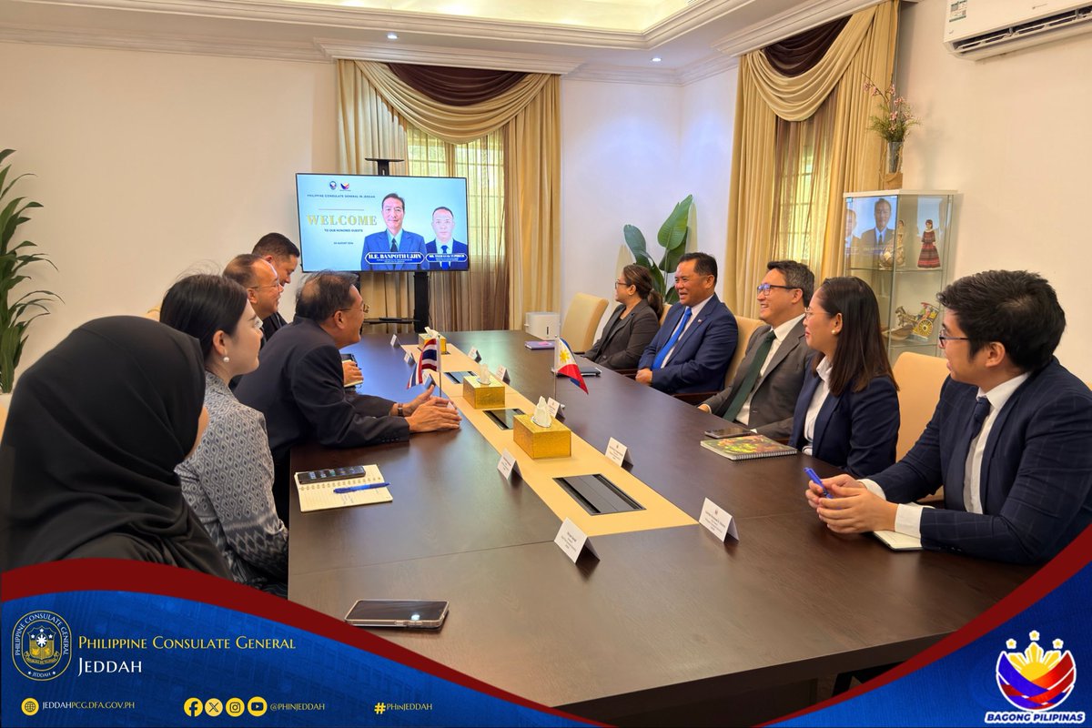 PHinJeddah's tweet photo. Consul General Rommel Romato welcomed the Consul General of Thailand and the Thailand Labour Office delegation to discuss labor welfare, share best practices, and strengthen cooperation for the benefit of migrant workers in Saudi Arabia. 🇵🇭🇹🇭

# PHinjeddah https://t.co/e5THjGPuUD