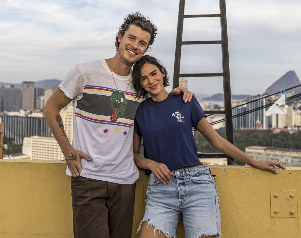 hnrystz's tweet photo. Há 11 anos estreiava a novela "I Love Paraisópolis". Veja Shawn Mendes (Benjamim) ao lado de Bruna Marquezine (Marinete) ❤️ https://t.co/AZdgOjBtfQ