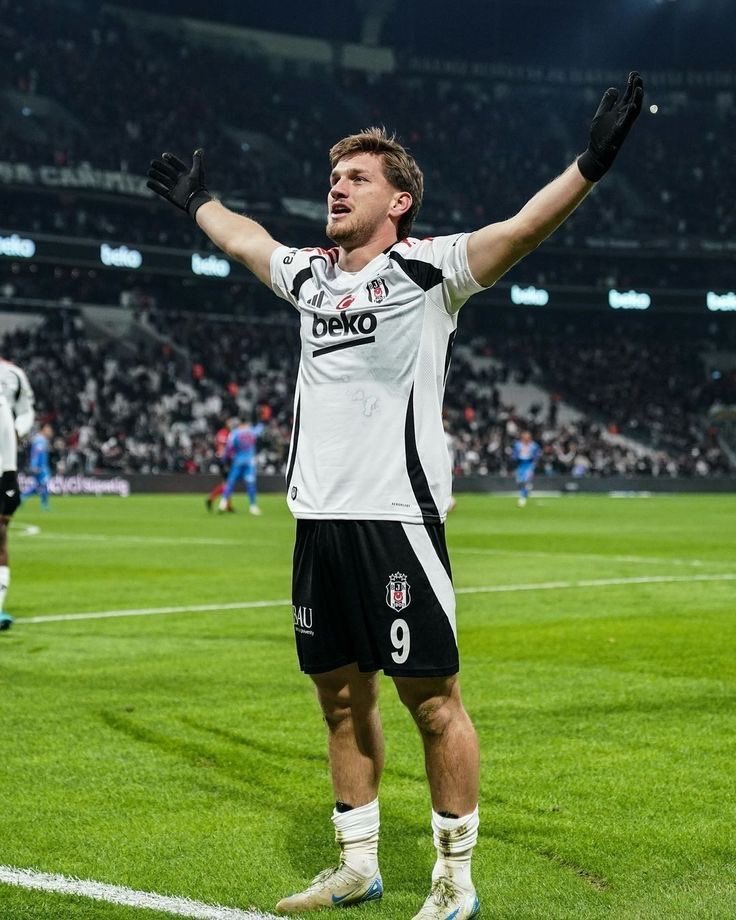 h0lmess3's tweet photo. Harika bişeysiniz siz harika.
#FCHvBJK https://t.co/FrTaCcJXyp
