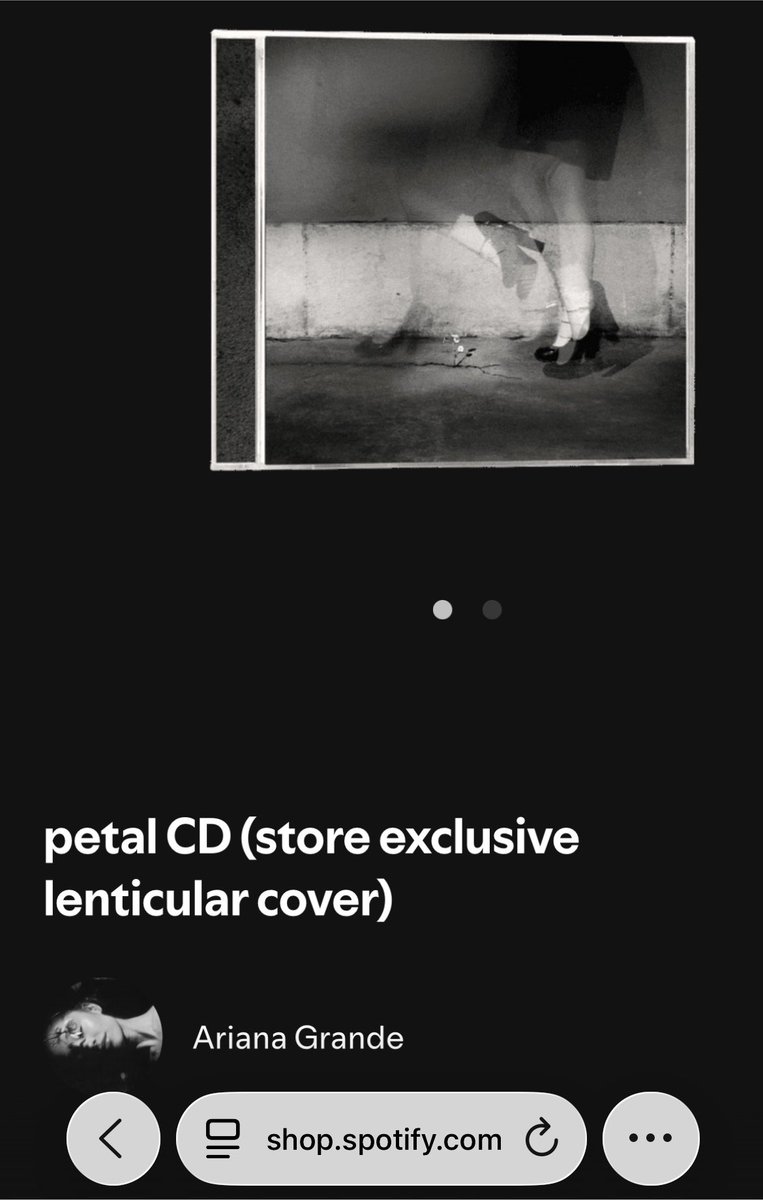 guiguinyo's tweet photo. Berro a capa do Petal da Ariana Grande.

 Cada dia, mais capas alternativas feias ou sem criatividade.
Os álbuns perdem identidade, para gerar lucro. https://t.co/utZcGF4YyI