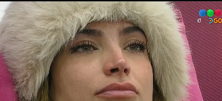 visionoficialar's tweet photo. Sol esta diciendo que va a abandonar la casa por que no se siente bien y que  esta pidiendo medico  para internarla y para observar su salud, si esto es así debería irse ya mismo y no volver!!! esta poniendo en riesgo la salud de los demás #granhermano https://t.co/Urv3W3f7O7