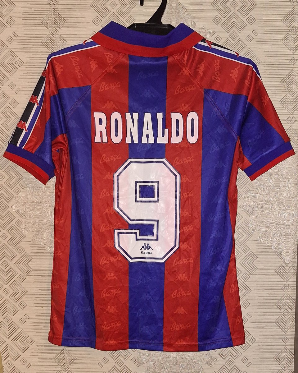 maxibrujo's tweet photo. #49 Домашняя 1995-97. There's only one Ronaldo https://t.co/5HLIqRFNWm