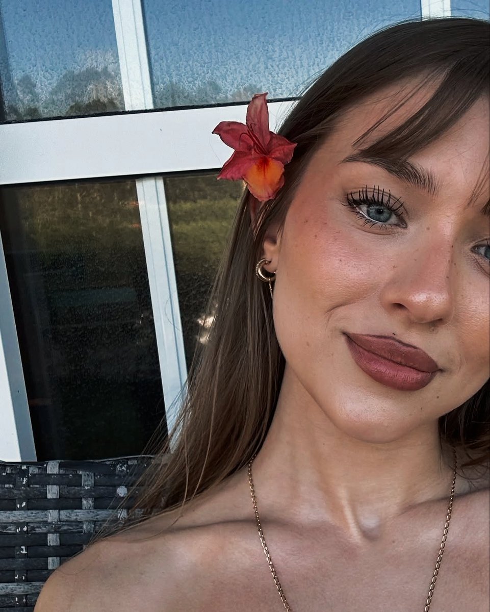 Velveetswies's tweet photo. ♥︎01 ───ㅤㅤㅤㅤ 𝘀𝘂𝗻 ㅤ:ㅤㅤtheㅤ mostㅤ beautifulㅤ and ㅤperfectㅤ sunㅤ I ㅤhave ㅤever ㅤknown https://t.co/UbMiHfyz4d
