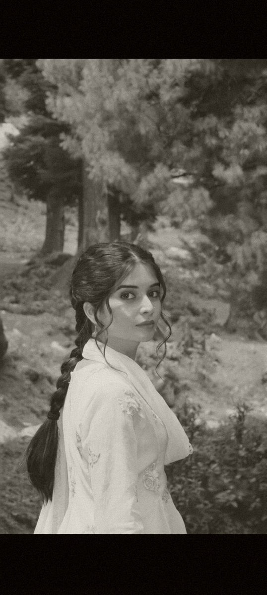 yogeshwaree01's tweet photo. #SeherHoneKoHai 
#BhavikaSharma 
#SeherKausarBaig

The Girl Nailed Every Emotion Of Seher 

A Broken Daughter 

A Woman Wounded In Love

A Perfect Sister 

One Month Of Bhavika Sharma As Seher Kausar Baig https://t.co/FSdT14aJZd
