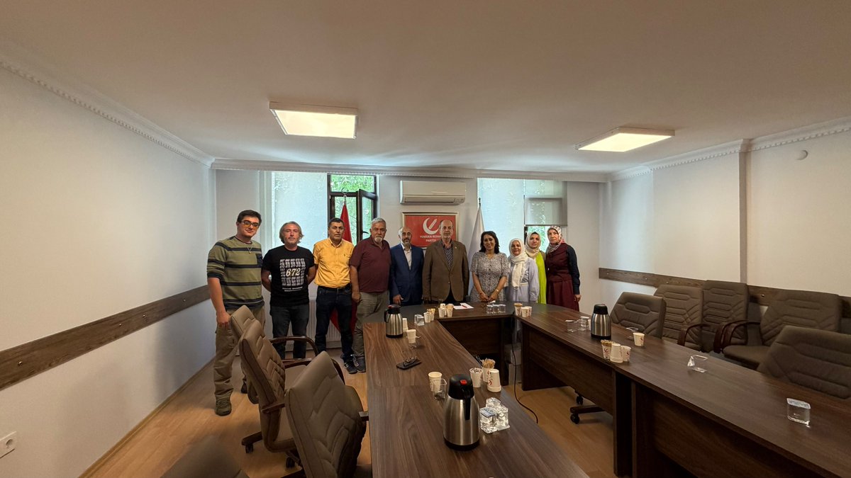 KONYA_KHK_4242's tweet photo. Beş hukuk profösöründen ortak mütalaa;👇👇

"AİHM Yalçınkaya ve Yasak kararları ışığında terör örgütü üyeliği yargılamaları yeniden değerlendirilmeli"

Meclise çağrımız; AİHM kararları acilen uygulanmalıdır.

#MecliseÇağrı

@LeventisMG 
@avhaticeyldz 
@AdemSozuer 
@izzetoezgenc https://t.co/pLkUYiGeJm