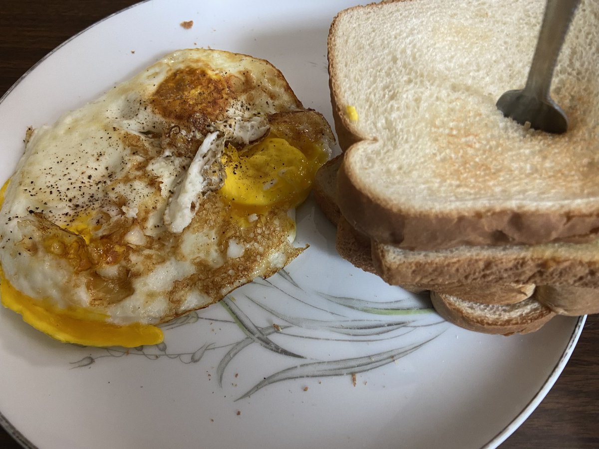 foxandwolfden's tweet photo. Time to get serious on this epilogue and unalive Micah! 🐀 RDR2 in the den! 🐴 Two streams today, since Ladywolf surprised me with a cube steak and farm eggs. That’s next episode but had to make some store bought first to set the ambience! With coffee of course! 😋 https://t.co/C078aJGIEB