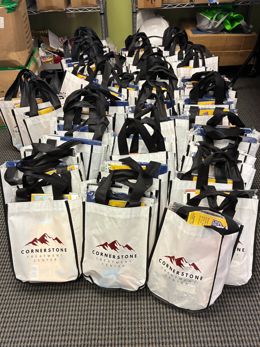 CTreatCenter's tweet photo. Cornerstone Treatment Center was proud to sponsor the Callaway Chamber Teacher Appreciation Event! 🍎 Thank you to the incredible educators who inspire students every day. Wishing everyone a great school year! ❤️📚
#TeacherAppreciation #CommunityStrong #CallawayChamber #Missouri https://t.co/9OPFUyLm9p