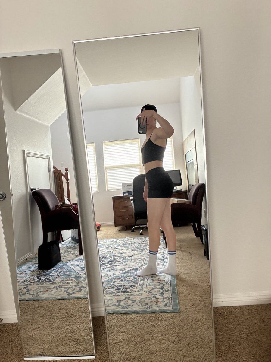 Sissy1045749's tweet photo. Slowly but surely progress comes w consistency https://t.co/GSiQaDDBcb