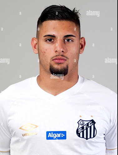 J13Vitor's tweet photo. @annaxspfc Mlk parecia um dedão https://t.co/iF0KM5DDUC