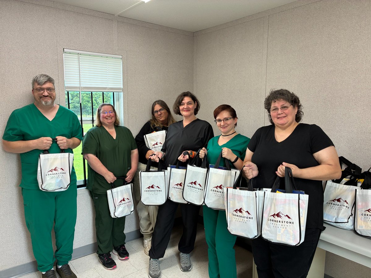 CTreatCenter's tweet photo. Cornerstone Treatment Center was proud to sponsor the Callaway Chamber Teacher Appreciation Event! 🍎 Thank you to the incredible educators who inspire students every day. Wishing everyone a great school year! ❤️📚
#TeacherAppreciation #CommunityStrong #CallawayChamber #Missouri https://t.co/9OPFUyLm9p