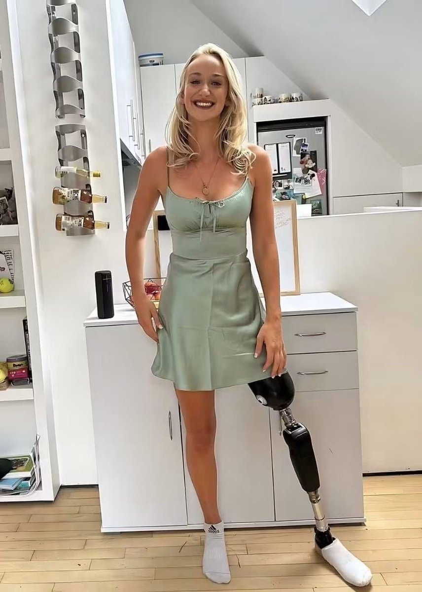 Ashley_22ky's tweet photo. I am a disabled girl. Can I get "hi" from you?😊😊 https://t.co/f2CFOL8QfU
