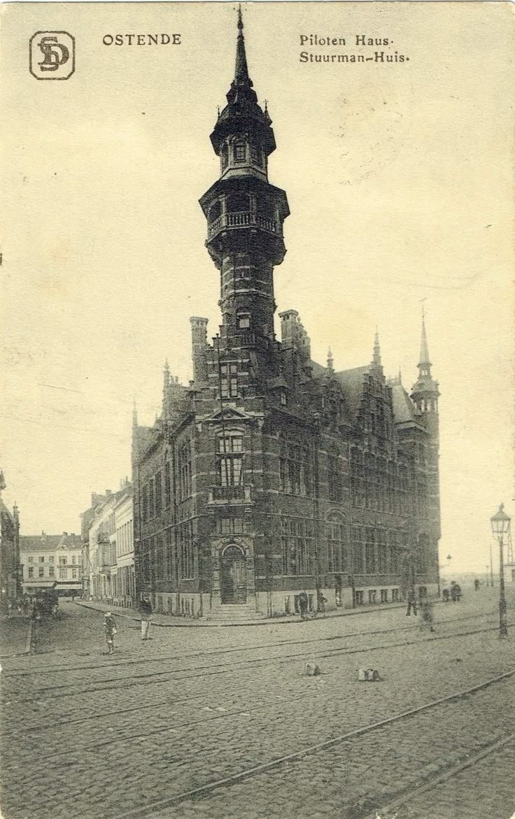 TheDoctorRegen's tweet photo. Maritime Commissioners Office (Le Pilotage or Piloten Haus) in Ostend, Belgium. Founded in 1900 after less than two years of construction. This is presented as a real photo according to official records, but zoom in on the details and you'll see painted-in people. https://t.co/LfRsGVMIte