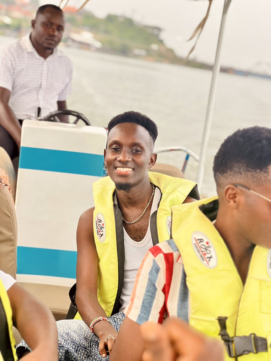 starcentdj's tweet photo. Positive energy 🔋 good vibes ⌛️
📸: @Cartoon_Guy_ https://t.co/zFUU0RxJ37
