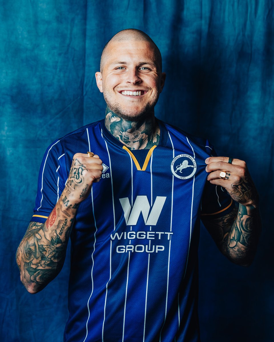MillwallFC's tweet photo. New colours 🔵⚪️ https://t.co/ME03ByG2CT