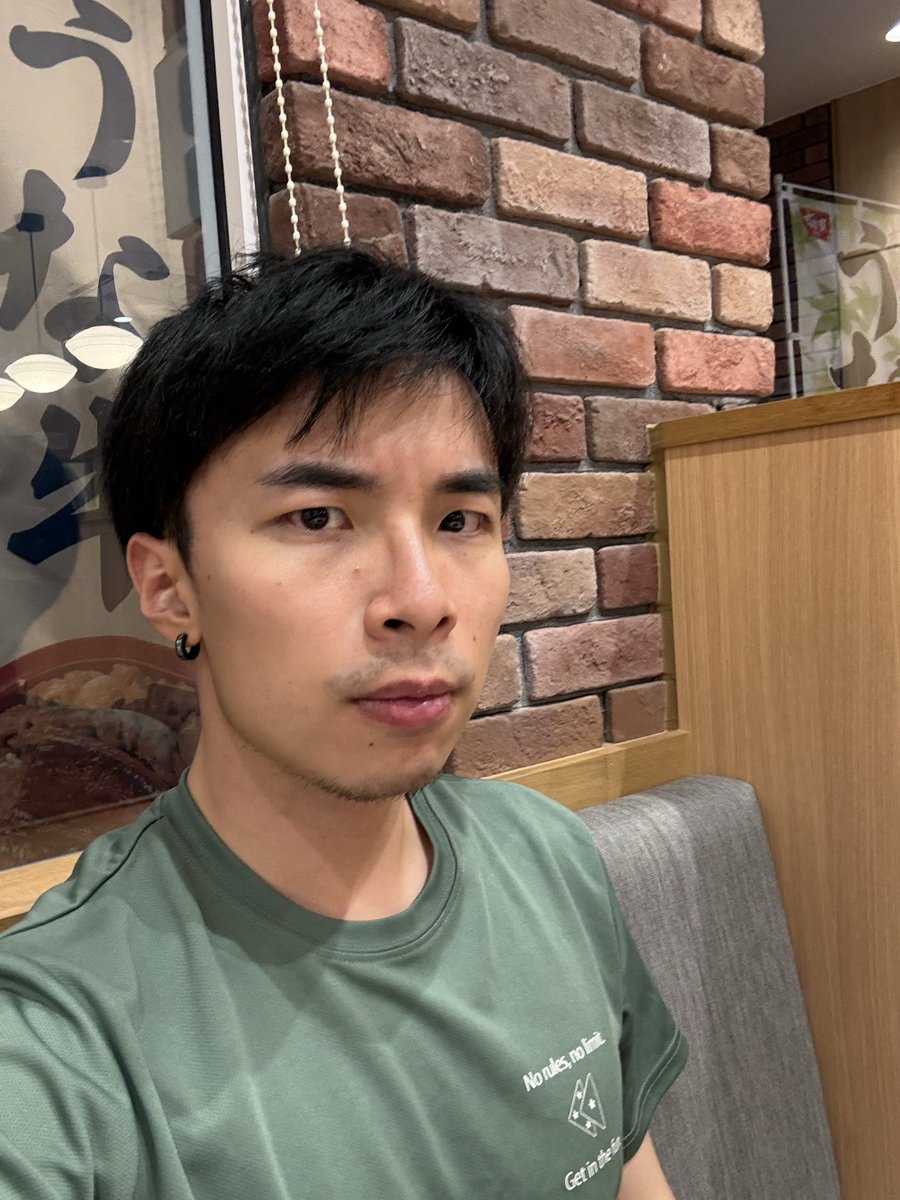 KinmaNinran's tweet photo. キリッ ホゲー https://t.co/amhkrNfCZQ