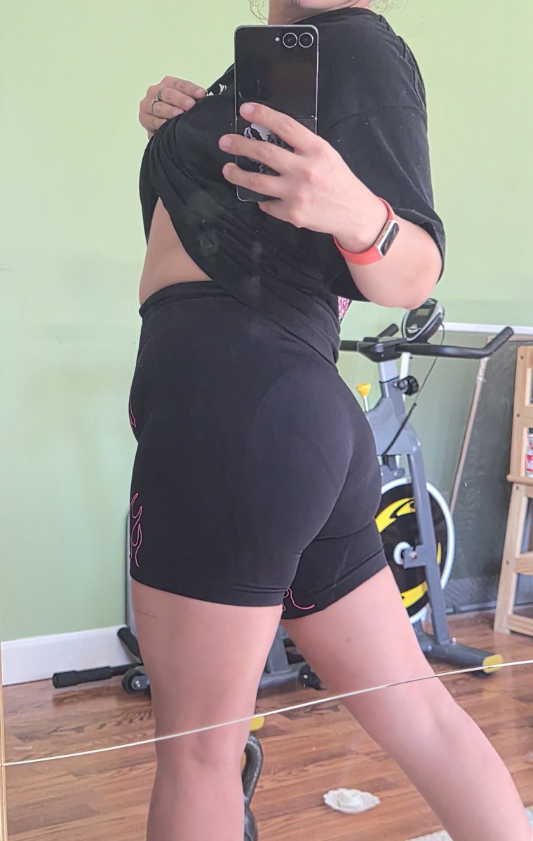 YazmineAlaska's tweet photo. Bubble buttt bubble butt bubble butt 🫧🍑🫧🍑🫧

https://t.co/MXdtJFWMtm

#nsfwㅤㅤ #nsfwtwtًً   #killcrew #gymrat #bubblebutt https://t.co/nvMOxQC9uS