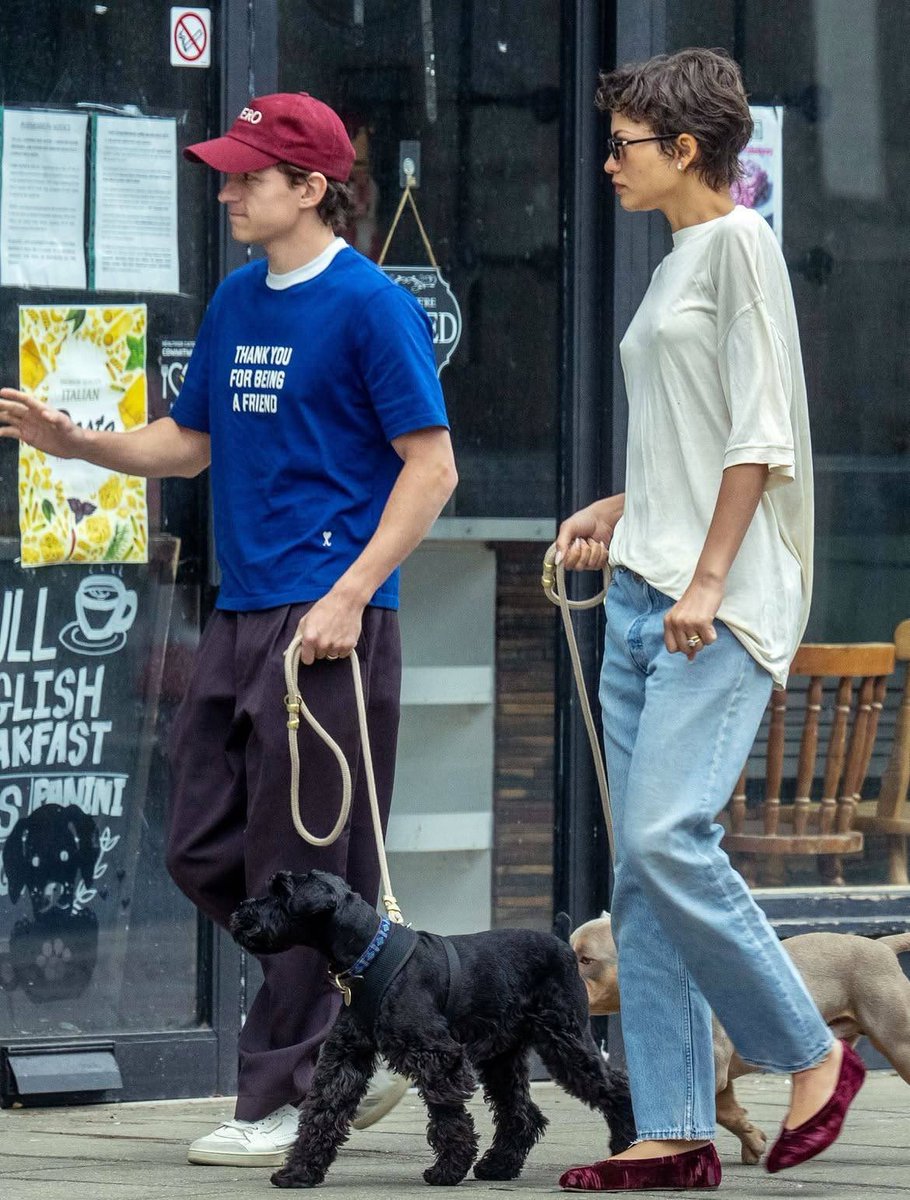 ispidertom's tweet photo. yo es que a estas dos personitas de aquí las quiero muchísimo https://t.co/fvfEBpVU4z