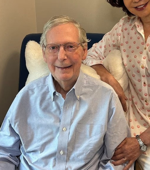disclosetv's tweet photo. JUST IN - Mitch McConnell, 84, discharged from rehab facility to continue his recovery at home after a June fall and bout of pneumonia. https://t.co/zmQfecMWZt