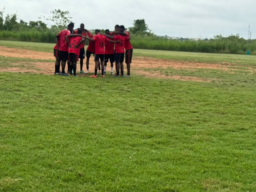 sho_fela's tweet photo. The TITANS✨️⚽️ https://t.co/IbRTkDui0T