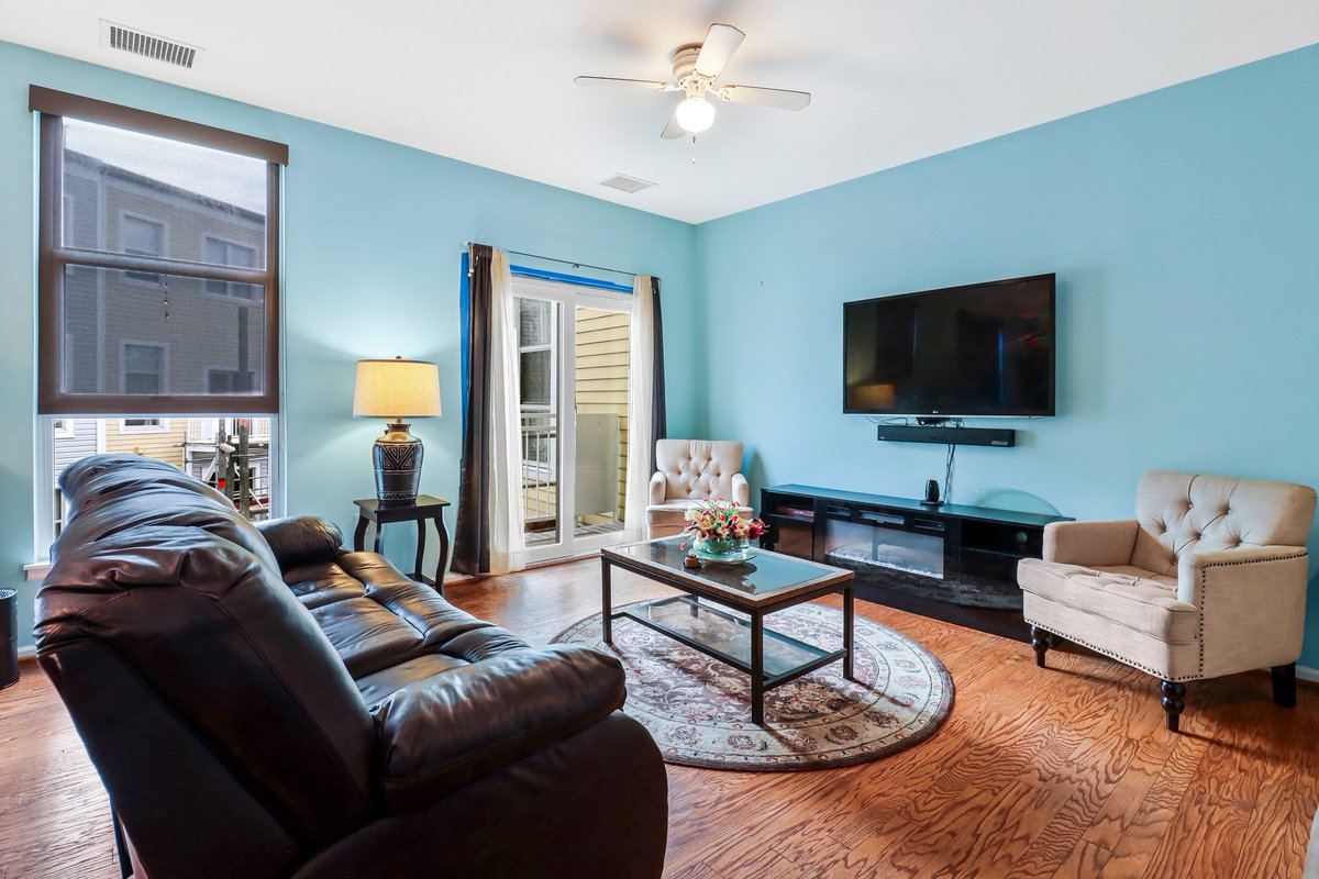 listingsnova's tweet photo. Bright spaces. Modern comfort. DC convenience.
Discover this two-level condo near Takoma Metro featuring a stylish kitchen, private balcony, and spacious primary suite.
Ready to see it for yourself? Call 571-462-2445 to schedule your private tour.
#WashingtonDC #DCRealEstate https://t.co/FlXT22FRIO
