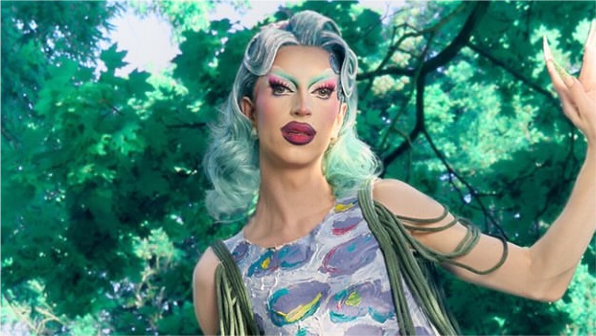 KINA2_2's tweet photo. What I noticed with these 3 eliminations is how easily and quickly they were ready to let them go. Malawitte could/should have stayed after that lipsync, Margarette and Fluffy both were sent home when they did great in the challenge.
#DragRaceFrance https://t.co/QJdiLt33NT