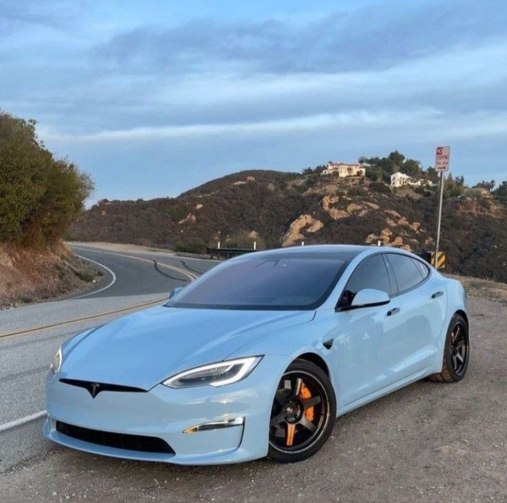 aztfiles's tweet photo. Tesla hate is so forced https://t.co/IW99zkct8G
