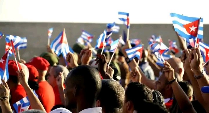 Colina_CTCuba's tweet photo. 🇨🇺"¿Cómo puede hablar, en fin, de derechos humanos el gobierno imperialista que mantiene una base militar por la fuerza en nuestro territorio, y somete a nuestro pueblo a un criminal bloqueo económico?..."

#CubaVencerá 
#100AñosConFidel https://t.co/vXXC93uz5N