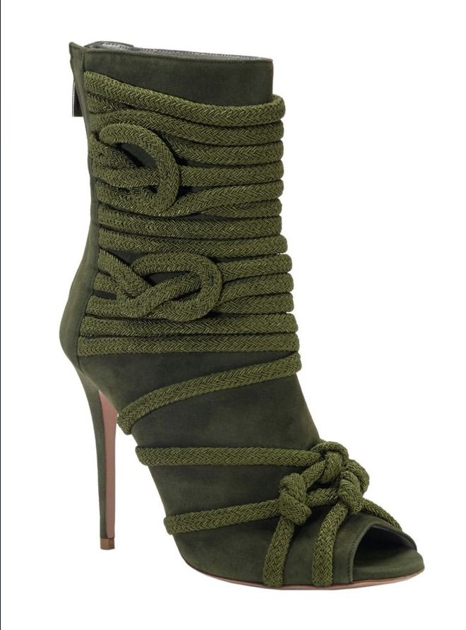 thabisomohapii's tweet photo. her evil ass tore this

Monika Chiang Talita army green suede rope booties https://t.co/Ttwl3DnMk5