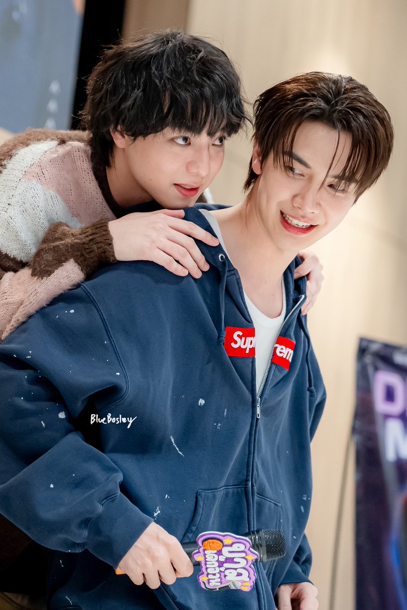 bluebosley's tweet photo. ตัวนิดนึงของพิแม็ก

BE MY PLAYER TWO EP4

#ซอโซ่ล่ามธีร์EP4
#MaxkyBasxFANDOMFANFIC 
#บาสเด็กอ้วนที่แท้จริง #แม็กกี้บาส #maxkybas #maxky_rp https://t.co/ScrpwEYAMT