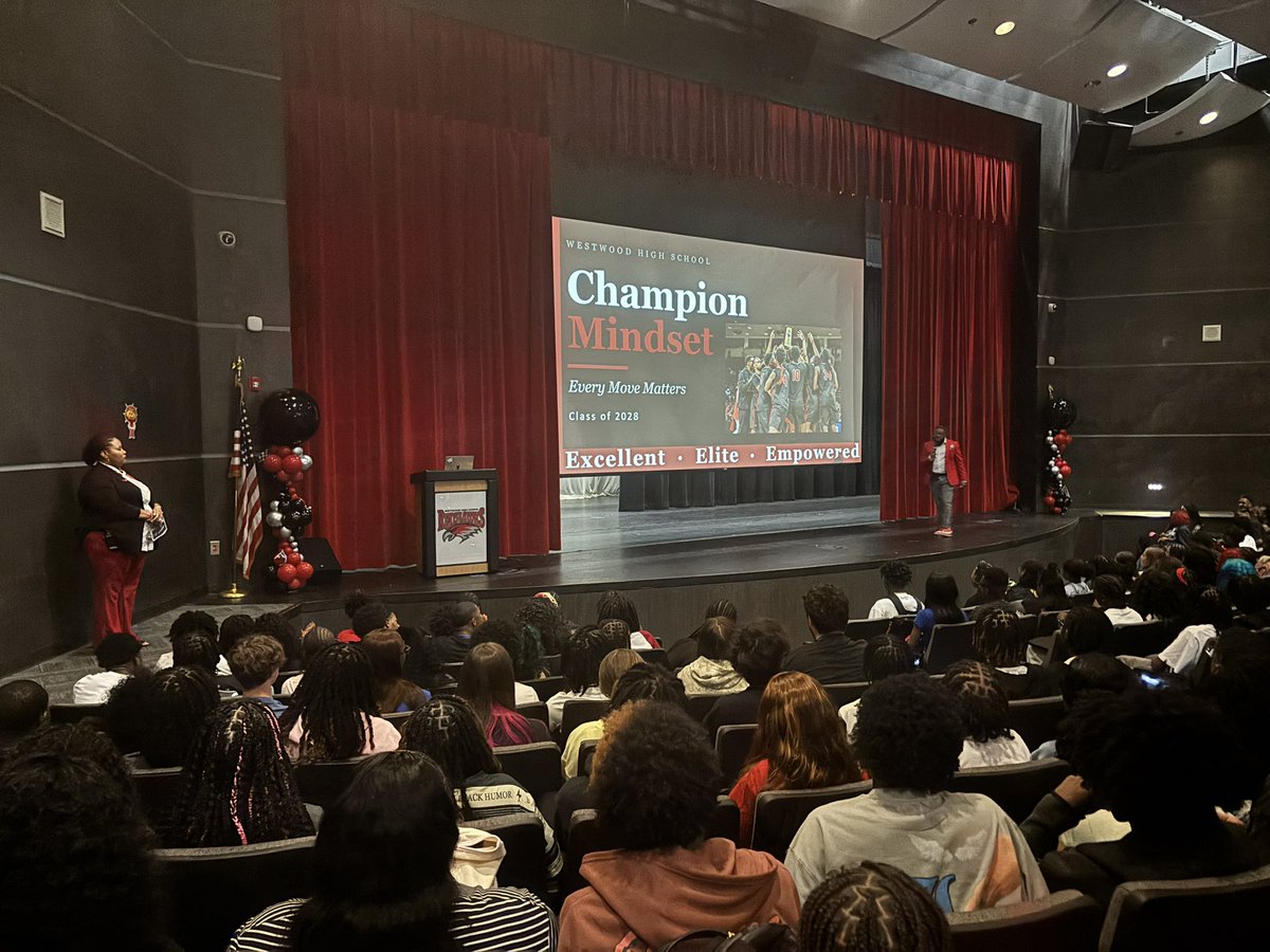 RichlandTwo's tweet photo. At @WHS_Redhawks , students and faculty are honing in on a Champion Mindset for the 2026-27 school year. As students arrive, The Castle’s hallways are buzzing but flowing in to classrooms focused and ready to learn. Have an amazing year, Redhawks!! ❤️🖤📚

#Back2Two
#LeadingTheFutureOfLearning
