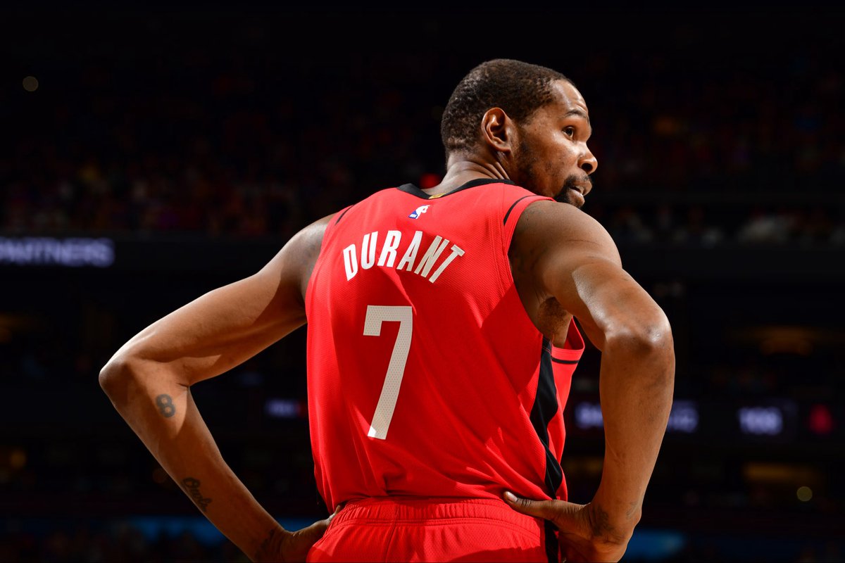 BGNHoops's tweet photo. • KD is 5th all-time in points scored 
• KD is 15th all-time in missed shots 

Tells you how insane his efficiency is. https://t.co/fZ4l1HdV7I