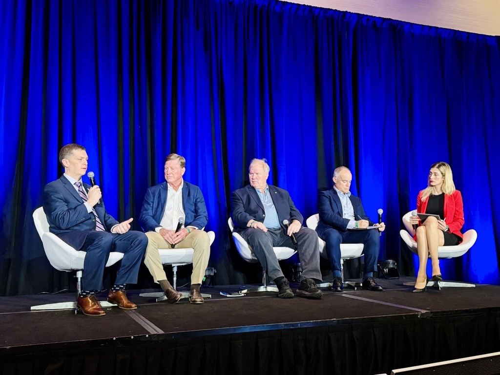 CISAgov's tweet photo. Acting Director Nick Andersen spoke at the Cyber War Forum, sharing how CISA responds to evolving nation-state threats with the ruthless prioritization of resilience measures, cross-sector collaboration, and timely intelligence sharing. Get started: https://t.co/zkED8aQHA2 https://t.co/h3MwAJIv8U