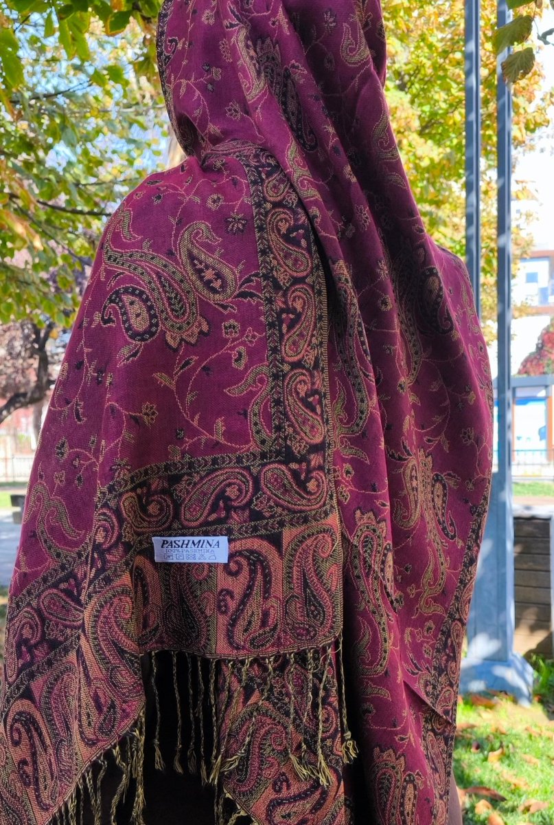 etnikseyler's tweet photo. Paşminalarda stok getirmeye başladık👏  kızlar o kadar güzel renkler var ki biz her birine bayıldık beklemede kalınnnn🤭 https://t.co/wRzc7IPPWY