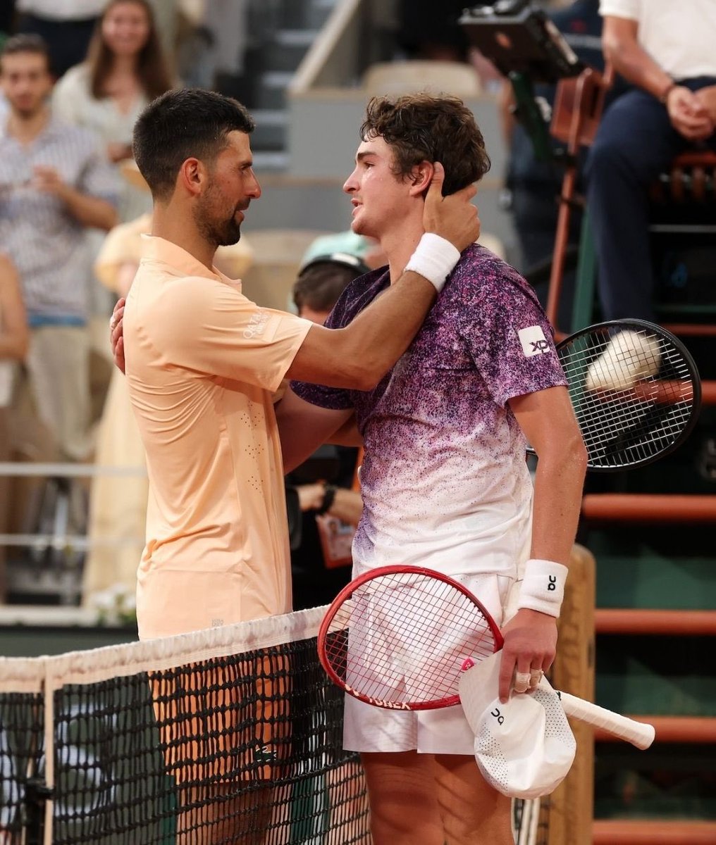 TheTennisLetter's tweet photo. João Fonseca on Djokovic saying the tennis scoring system should be changed to 4 games per set & keeping the matches within a 2 hour window, ‘I think he's saying that because of his physique, you know. (Laughs). He's getting older’

“Recently Novak Djokovic mentioned that the scoring system might need a serious overhaul, that it needs to be changed. He mentioned that games or sets should be played up to 4 instead of 6 and then best of 5 instead of best of 3. What’s your opinion about that?”

João: “Well, I had a good time playing 4 games, 4-game sets in the Next Gen. So I can't complain about it. But I think he's saying that because of his physique, you know. (Laughs). He's getting older. Well, that's what I can say.
I mean, I don't say bad things or good things, but I know it's more about the classic tennis, the history of tennis and the tennis being 6 games during the sets, it's important. I think it's classic tennis. It's the history of tennis. So, yeah. But I can't complain because I had good results with it.”

(via Montreal press)