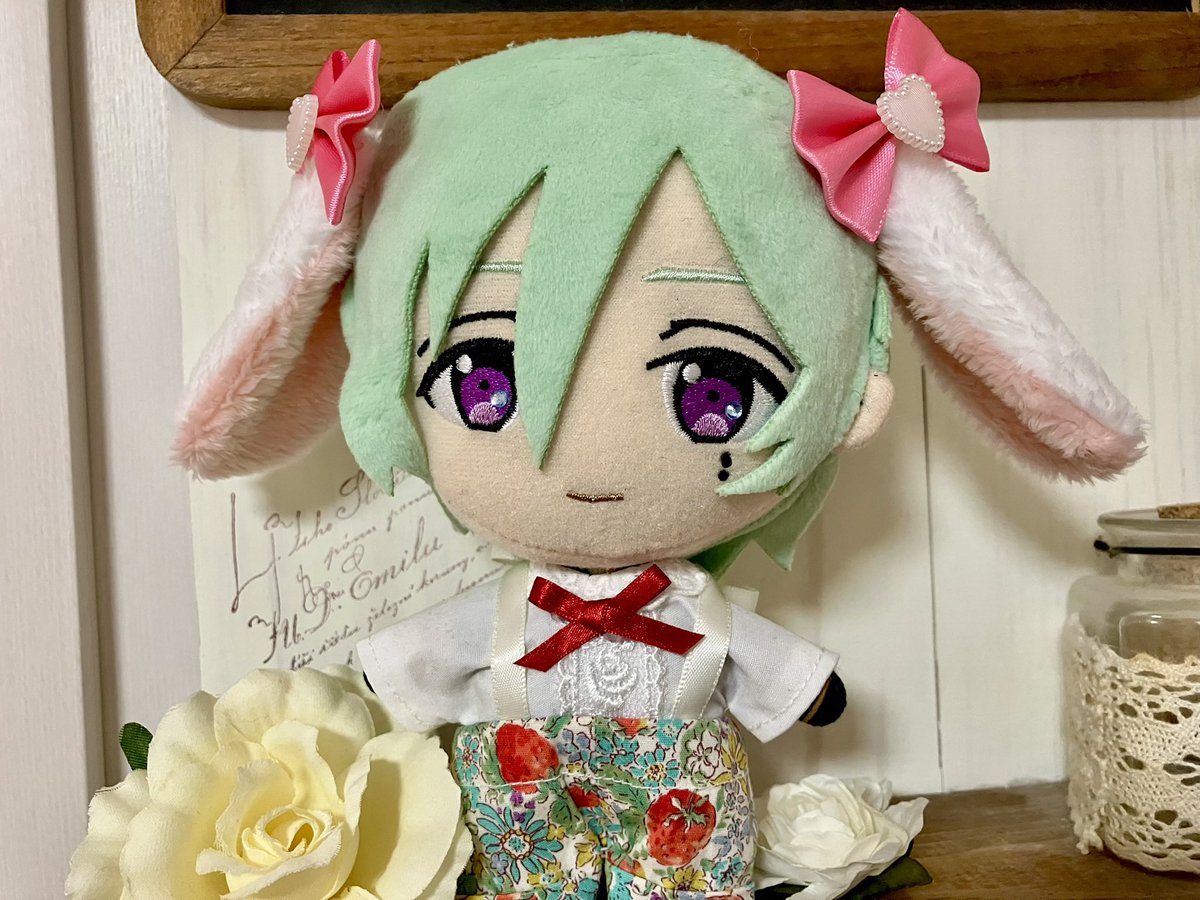hakatadivi's tweet photo. 存在を忘れていたけど垂れ耳ヘッドドレスと垂れウサ耳が出てきたのでもし欲しい方いたら自家通販しますのでお声掛けください。郵送だと600円+送料クリックポスト185円となります。会う予定ある方でしたら手渡しでも🙆‍♀️サイズはちびぐるみサイズです。リプかDMでお気軽に😊 https://t.co/9Li336mNAz