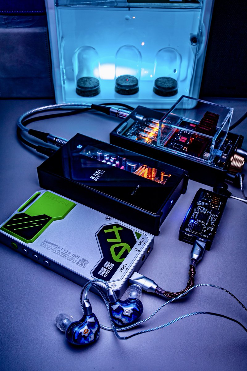 sugar_earhoho's tweet photo. 明日は休みなのでフル装備夜ｵﾃﾞ

Hiby R4
KAEI DESIGN KD01-PRO
KAEI DESIGN TAP1-PRO(Burson V7 Vivid)
KAEI DESIGN PSU1-PRO
ARTPICAL BluePlanet https://t.co/4prdoAJu9n