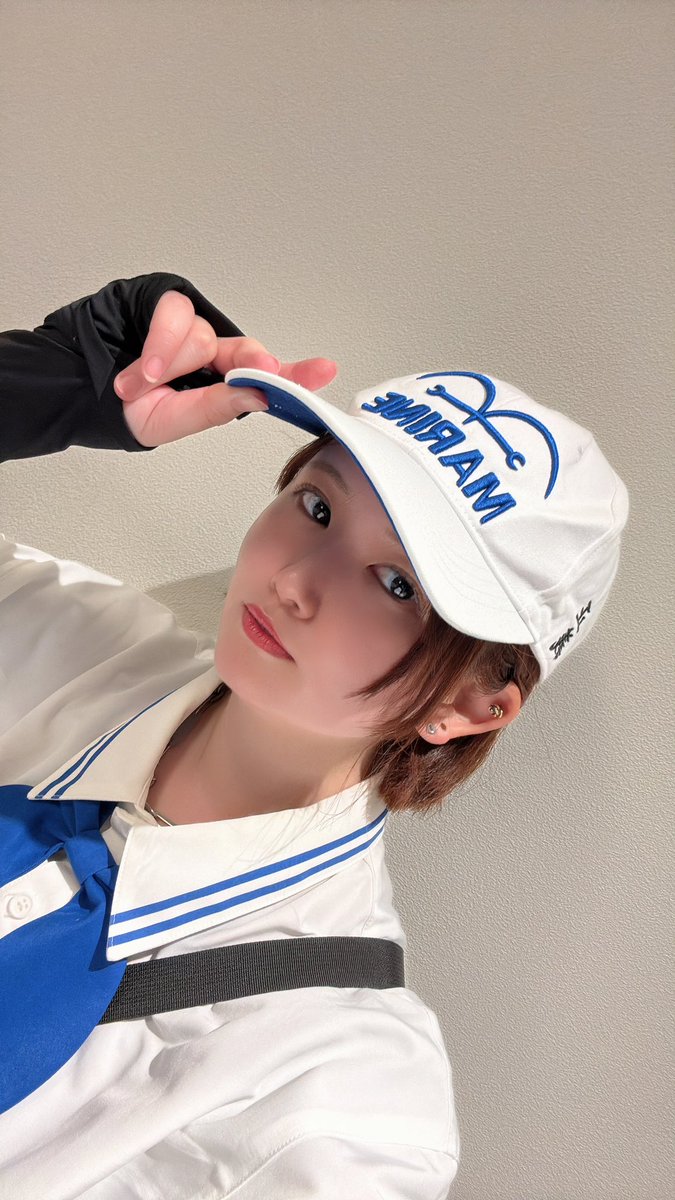 Salt_Beans0117's tweet photo. 海軍コーデのインパはまじで楽しい。

昨日サンレス行ったけど、ルフィにあんなに帽子叩かれたのは初めてだった！！！！

あの時の動画送ってくれた隣の席のお姉さん方本当にありがたい🙏✨ https://t.co/VMQQVI6X4e