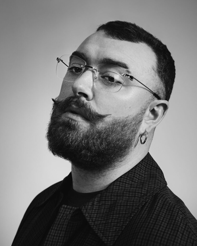 MISTER_MIXMANIA's tweet photo. Sam Smith: „When He’s Gone” zeigt die melancholische Seite von „Hazel Eyes”: #musiknews #HazelEyes #SamSmith #WhenHe'sGone #Pop #RandB #Soul
Foto Credits: Collier Schorr / Sam Smith https://t.co/qjzJSpJ4QL https://t.co/oQfCMfe8Uj