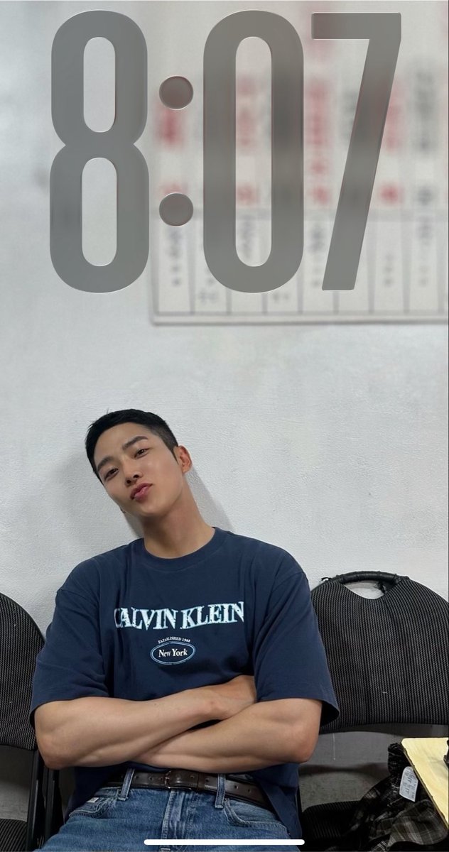 m_____iiii_i's tweet photo. 30번째 생일 축하해요
#로밍의여름_로운아_생일축하해
80번째 생일까지 계속 응원할게요
#HBD_ROWOON_DAY
태어나 줘서 로밍과 함께 있어줘서 고마워요 https://t.co/8q3FIIWlP3